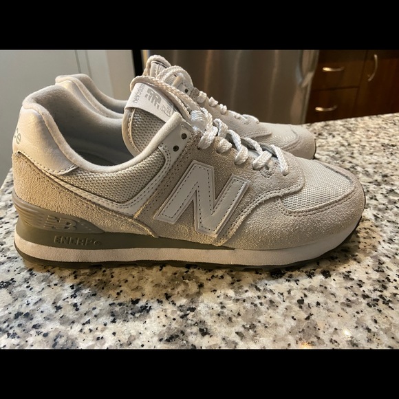 Aritzia Shoes As Seen On Aritzia Models New Balance 7